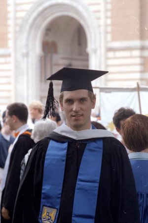 May00-1-19.jpg (257894 bytes)